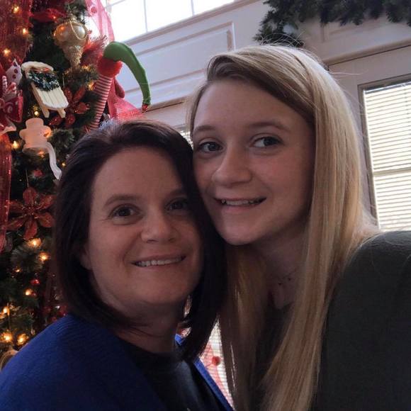 Meet your Posher, Amber - Picture 1 of 1